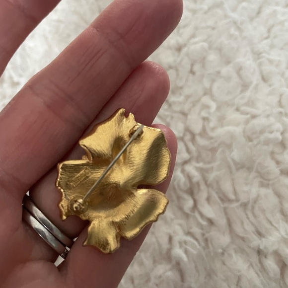 Vintage Brooches lot 5 Gold Tone - Picture 7 of 15